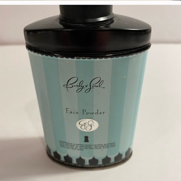 Body & Soul No1 Face/Powder Brush & Powder. - Picture 16 of 16